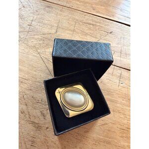 Vintage Gold-Tone Brooch With Faux Pearl Centerpiece & Gift Box